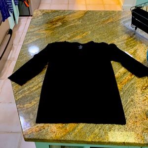 Quarter sleeve black shirt